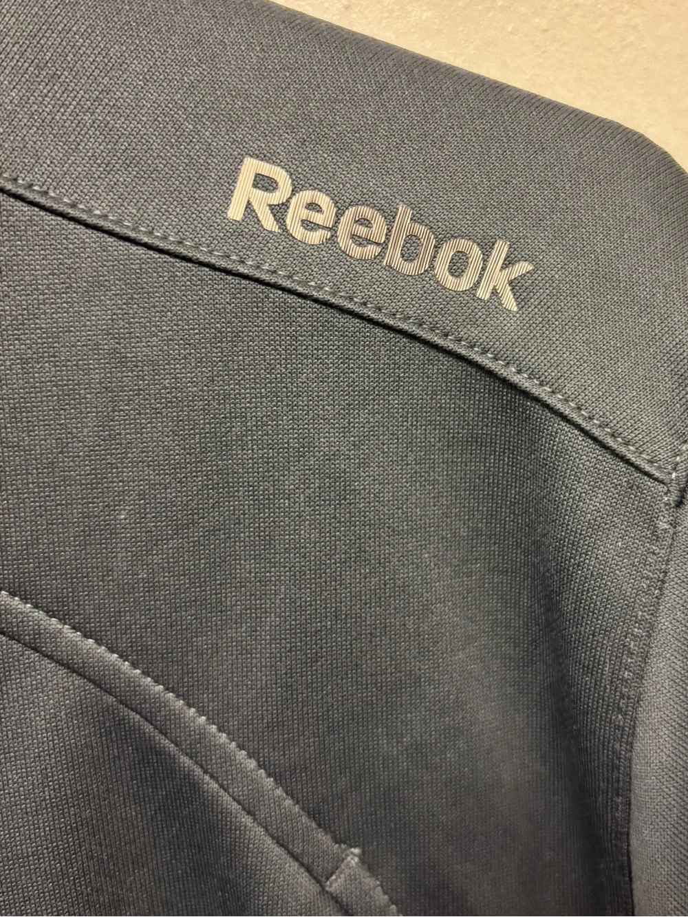 Reebok Play Dry Full Zip Men's Large Jacket Colors Gray & Lime Green